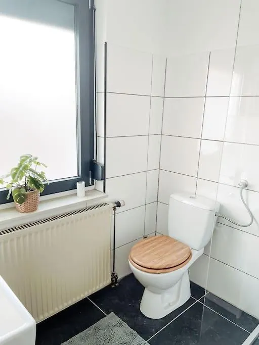 *Top*+Allgaeu*Familie*Netflix*Mit Garten & *Ps4* Kaufbeuren 0*,